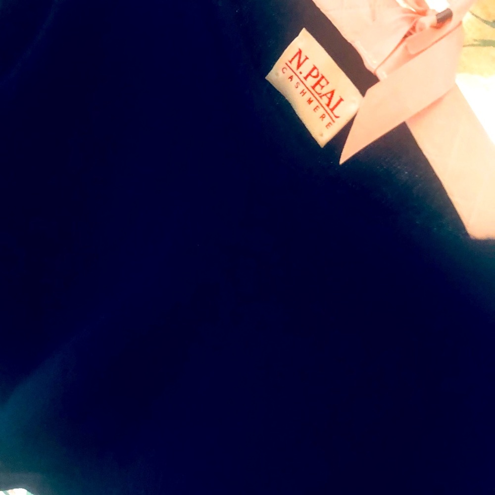 N.peal 💯% Cashmere long sleeve top